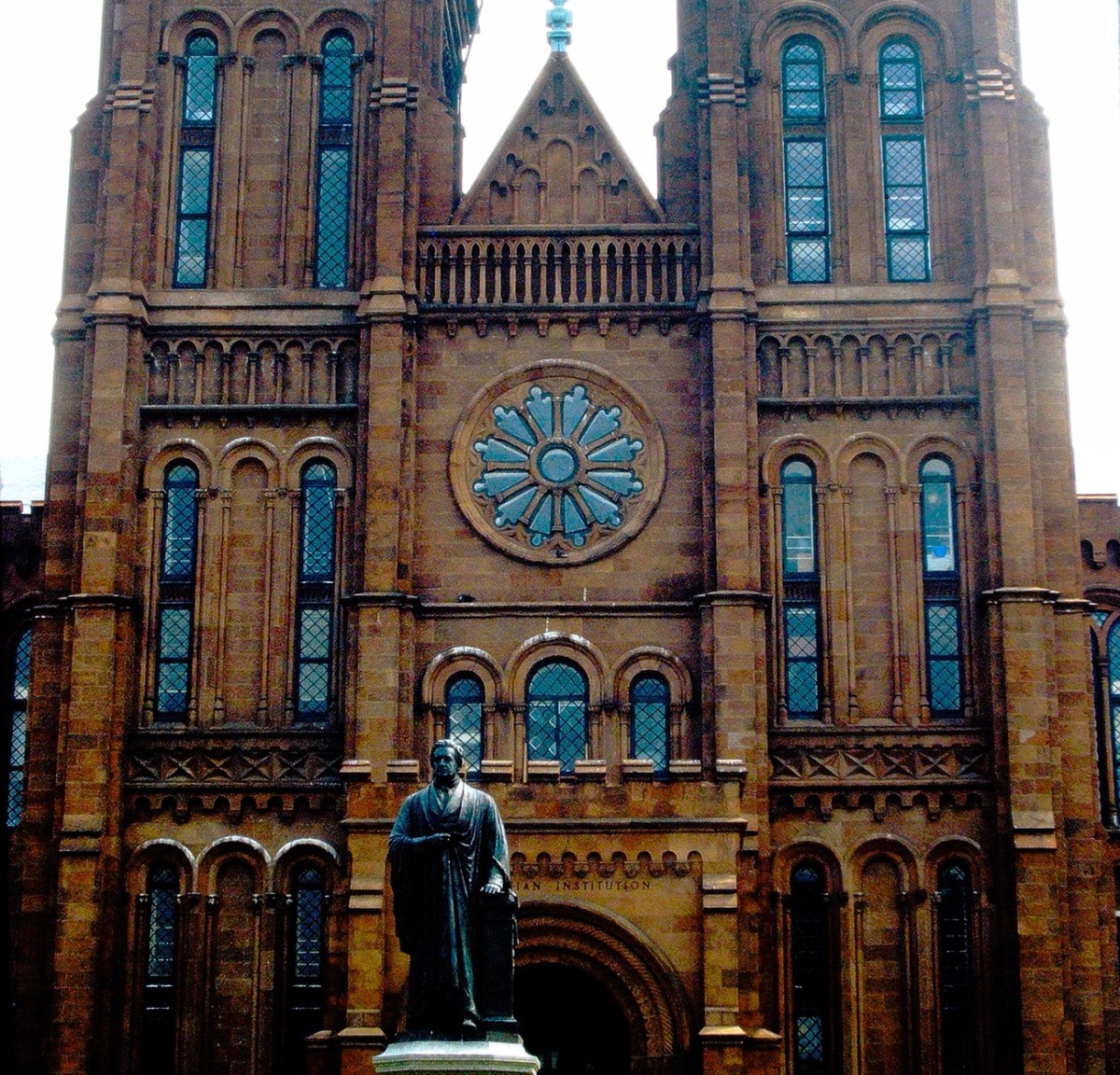 2024 Monday Window & Portrait:&nbsp;08.12