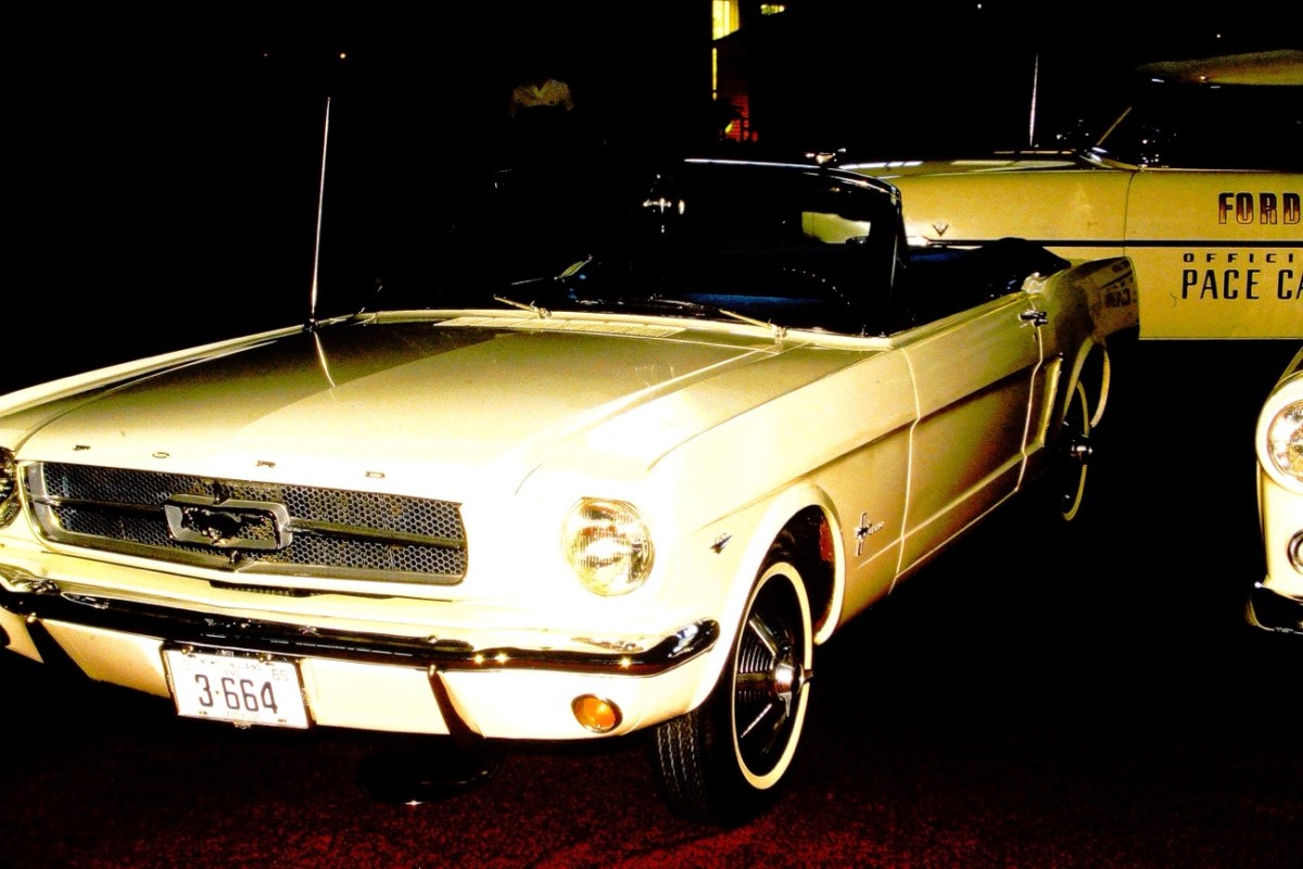 2024 Thursday Doors & Monday Window&nbsp;#10